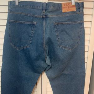 Great Condition Izod Jeans Size 38X34